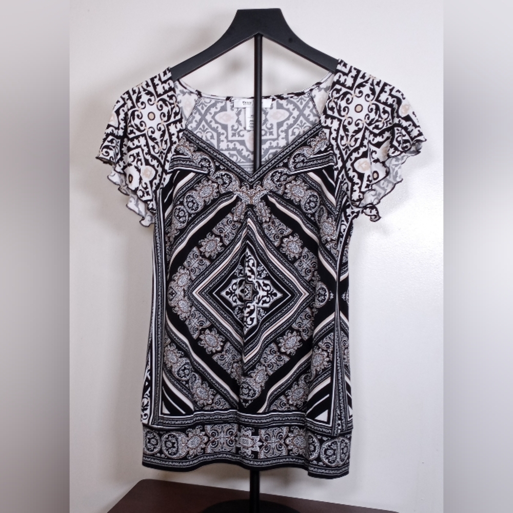 White House Black Market Graphic/ornate Diamond Design Ruffled Cap Sleeve Blouse